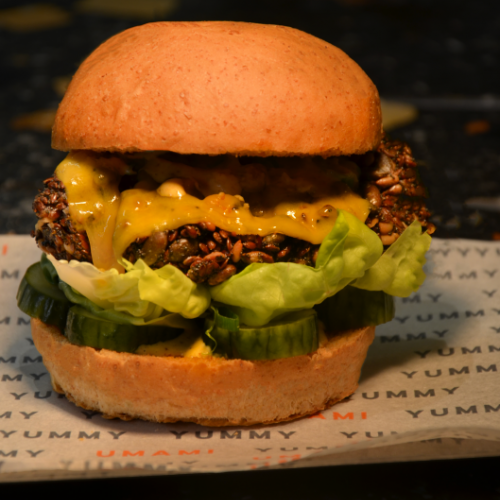 Offer Hatik : découvrez son burger chez Umami Burger Paris
